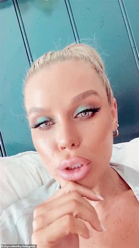 Skye Wheatley Rocks Aqua Blue Eyeshadow As She Gives Fans A Sneak Peak At Her Makeup Routine