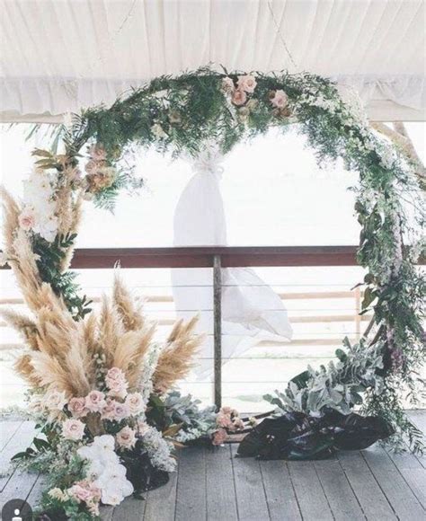 23 Winter Wedding Ceremony Backdrop And Arches That Encourage