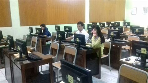 Jika calon berjaya mengikuti ujian komputer ini,mereka akan diberikan lesen l. Ujian Berbasis Komputer - SMK NEGERI 6 JAKARTA