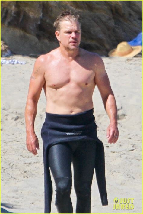 Photo Matt Damon Shows Off His Fit Physique Day At The Beach 04 Photo 4473115 Just Jared