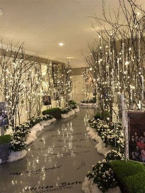 Beautiful Winter Wonderland Lighting Ideas For Outdoor And Indoor Decor