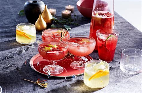 6 Festive Holiday Punch Recipes | Holiday drinks alcohol, Holiday punch recipe, Holiday punch