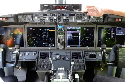 Boeing 737 Cockpit Wallpaper 62 Images 9234 Hot Sex Picture