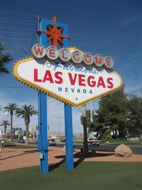Aktivitäten in der nähe von welcome to fabulous las vegas sign. Places with T.D.: This Community Welcomes You