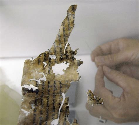 Dead Sea Scrolls Exhibit Opens In Minn