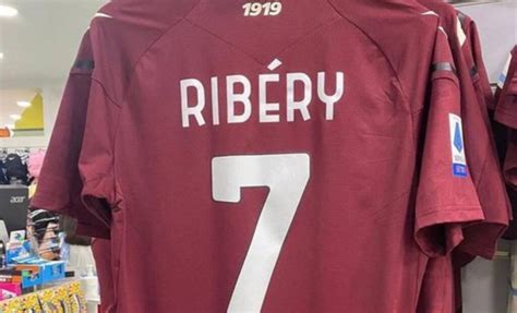 Ribery Salernitana, cresce l'attesa: intanto spuntano le prime maglie