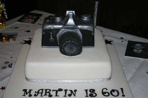 Camera Cake Olympus Om 1 Camera Cake Sitting On A Rich Fru Flickr