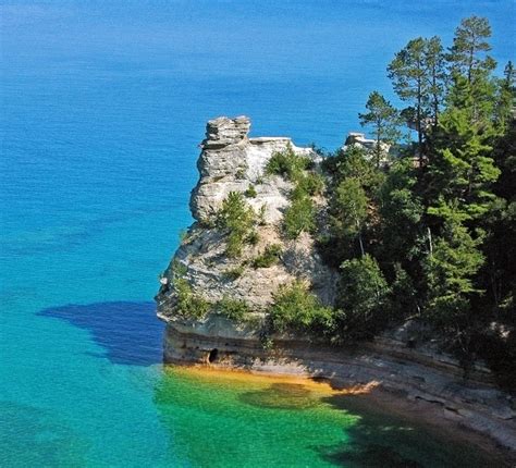 Pictured rocks national lakeshore is located on michigan's upper peninsula on the southern shores of lake superior. Michigan Sets the Stage for Traveling Student Groups