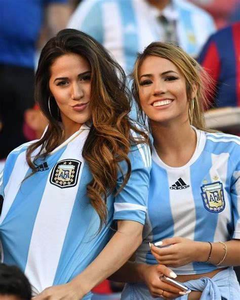 Pin Auf Argentina Football Fans Girls