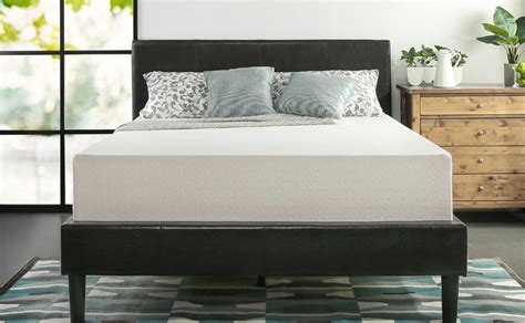 When choosing the best air mattress for everyday use, there are some factors to consider; Top 10 Best Mattresses 2019 - Get A Better Night Sleep ...