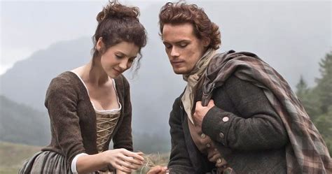 25 Weird Things Cut From Outlander That Were In The Books