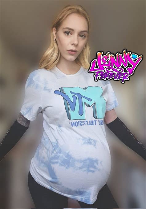 Pregnant Porn Pics On Twitter Rt Jennyforever Even This Oversized Tshirt Is Getting Pretty