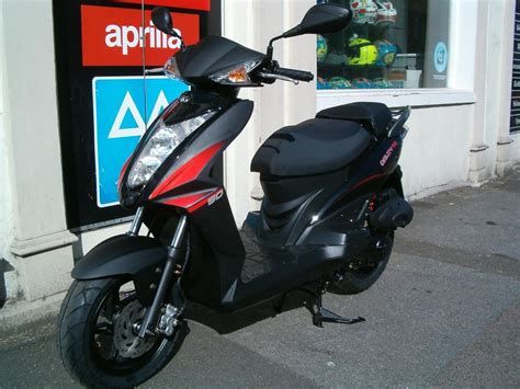 The agility 50 is kymco's entry level scooter marketed toward new scooter enthusiasts. Kymco Agility RS 50 2 Stroke 50cc Scooter Call 01634 ...