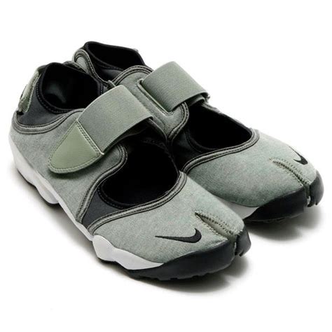 168 results for ugly shoes. What are the ugliest shoes Nike has ever designed? - Quora