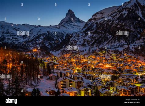 Village Night Switzerland Hi Res Stock Photography And Images Alamy