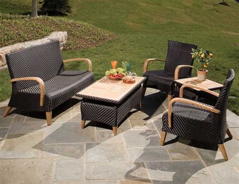 What's trending in patio furniture? 85+ Stylish Small Patio Furniture Ideas http://qassamcount.com/85-stylish-small-patio-furniture ...