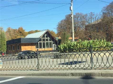 Повна зайнятість, готові взяти студента. Що буде замість ресторану «Істанбул» у Рівному? — Радіо ТРЕК