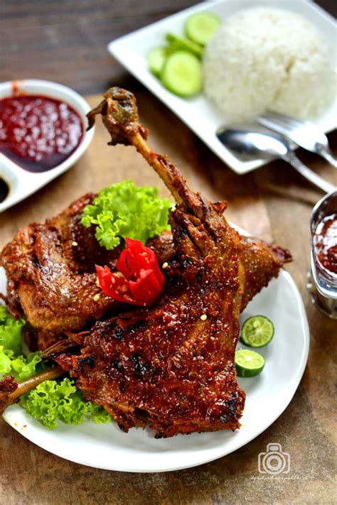 Goreng adonan model dengan cara ambil adonan yang telah didiamkan sebelumnya menggunakan sendok. Resep Ayam Kecap Untuk Si Kecil - Quotes About i