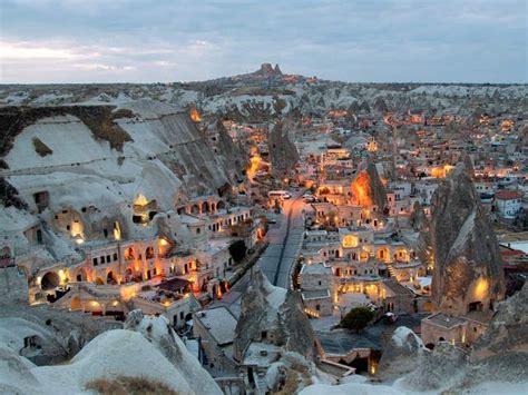 Le Village De Göreme Au Crépuscule Cappadoce Turquie Paysage Turquie