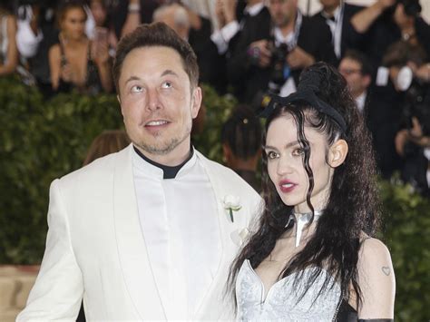 Elon Musks Reported Ex Girlfriend Grimes Tweeted Randomly I Am In