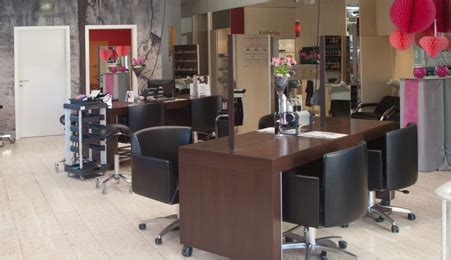 Check spelling or type a new query. Salon | 5th AVENUE - Jennifer Syme - Hair | Beauty | Lounge