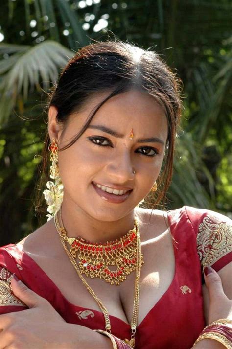 Actress Hot Photoswallpapersbiographyfilmography Spict Indian