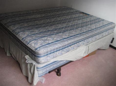 And while our scientific ratings for support are a good proxy for how well you might sleep on a mattress, we also provide ratings for comfort and satisfaction. Sears queen size mattress and spring box in good condition ...