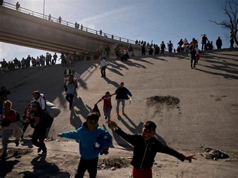 42 Arrested For Illegally Crossing Us Mexico Border Official San