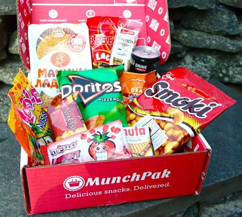 What S In A Munchpak Subscription Box Ever After In The Woods