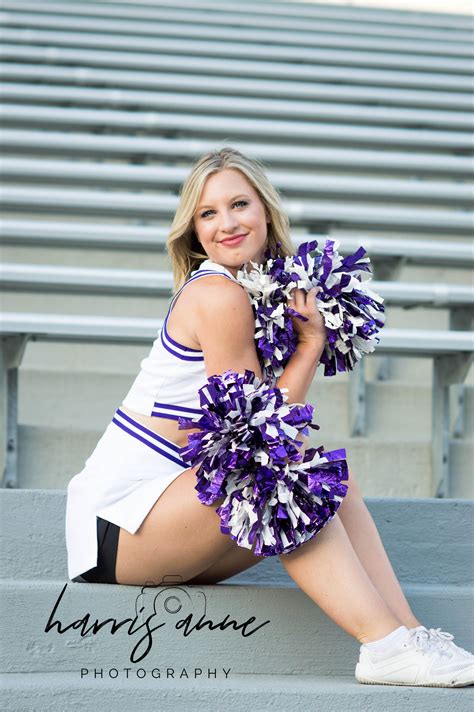 harris anne photography portraits tcu cheer tcu football cheerleaders college cheer tcu