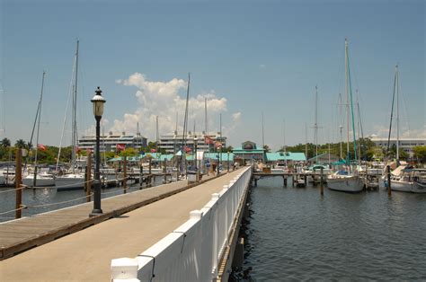 Floridas Favorite Live Aboard Marina Regatta Pointe Marina Palmetto