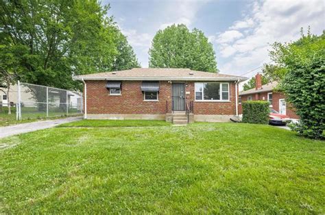 1546 Salerno Dr St Louis Mo 63133 Mls 23003761 Redfin