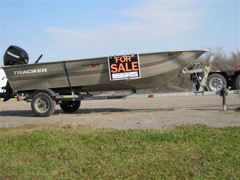 2007 14 Ft Deep V Tracker Aluminum Boat For Sale In Cornwall Ontario