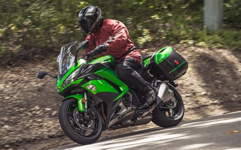 2017 Kawasaki Ninja 1000 Abs First Ride Review Rider Magazine
