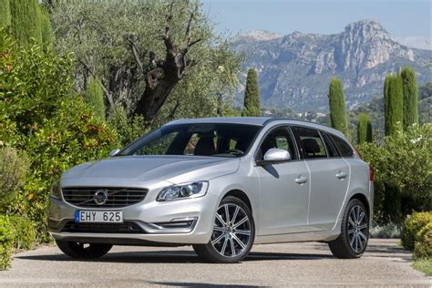 Based on the s60 sedan, it's positioned as the third member of the '60' family that also includes the xc60 crossover. 2015 Volvo V60, Carbon Fiber Sports Car, January Sales ...