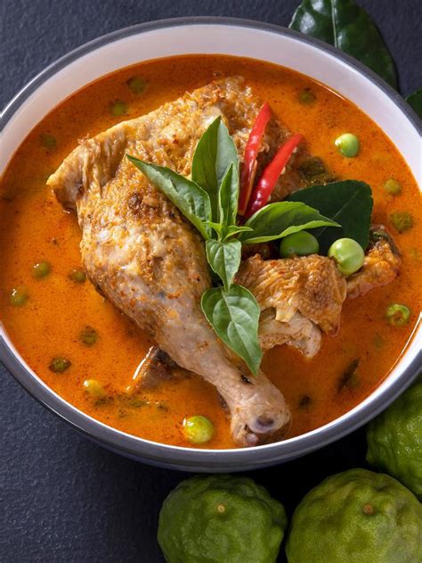 Resep dan cara membuat pedesan tulangan ayam #jagomasakminggu7 yang mudah dan lezat, lihat juga tips membuat mini melon pan di yummy app. Resep Kare Ayam Kuah Pedas - Lifestyle Fimela.com