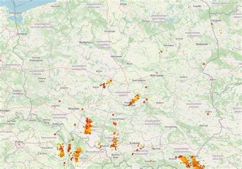 Mapa burzowa dla łowców burz. Sprawdź, gdzie jest burza. MAPA BURZOWA, RADAR ONLINE 11 ...