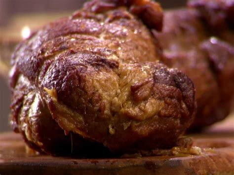 Place pork, skin side up, on a baking sheet lined with foil, a wire rack, and a sheet of parchment paper. Braised Pork Shoulder Recipe | Anne Burrell | Food Network