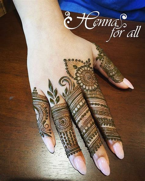 29 Simple Henna Mehndi Designs For Fingers
