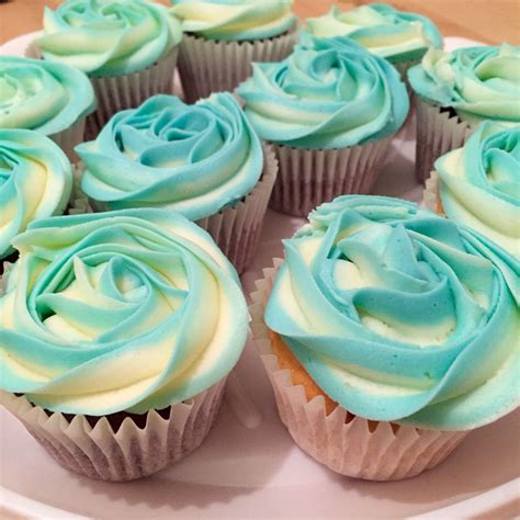 Blue And White Two Tone Buttercream Rose Swirl Cupcakes Swirl