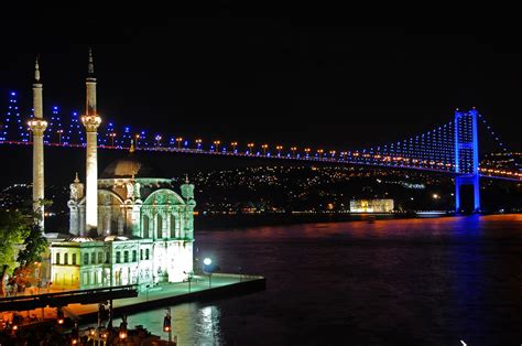 Bosphorus Night Cruise With Fish And Chips Istanbul Tourist Pass