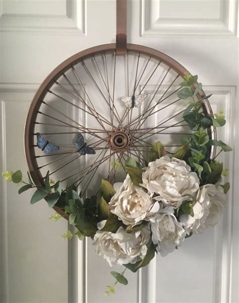 40 Dollar Store Bicycle Wheel Wreath Ideas That Look Absolutely