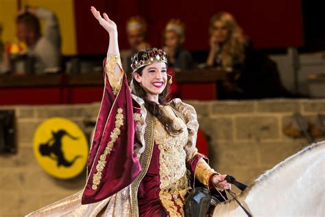 Medieval Times Is Replacing All Of Its Kings With Queens Glamour