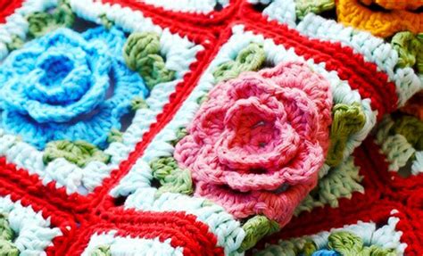 Rose Granny Square Tutorial Easy Video Instructions Crochet Flowers