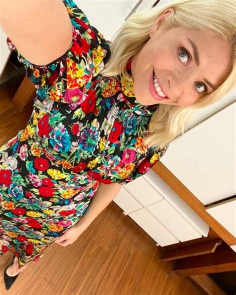 Holly Willoughby Reveals Incredible Wardrobe Secret She Swears By And Its Super Easy Hello