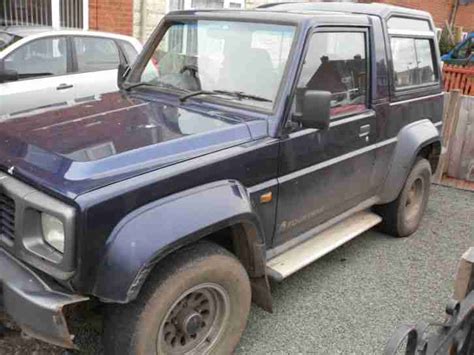 Daihatsu FOURTRAK INDEPENDENT TDX BLUE BREAKING OR SELL COMPLETE OR