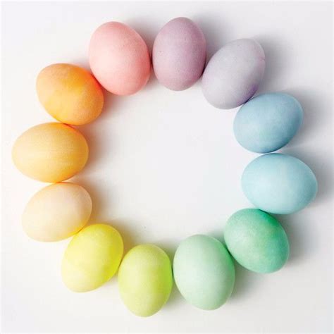 The Trendy Colors Of Easter Easter Decoration In Pastel Colors