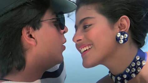 When Shah Rukh Khan Secretly Pinched Kajol During A Romantic Scene In
