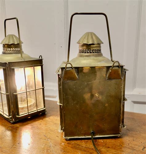 A Superb Pair Of Brass Large Wall Lanterns Carriage Lamps 1009862