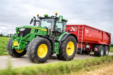 John Deere Dévoile La Nouvelle Génération De Tracteurs 6r Farm Connexion